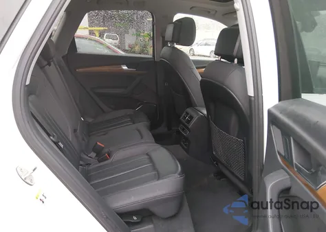 2021 Audi Q5 Premium Plus 45 Tfsi Quattro S Tronic z USA, uszkodzony, nr VIN WA1BAAFY3M2020420